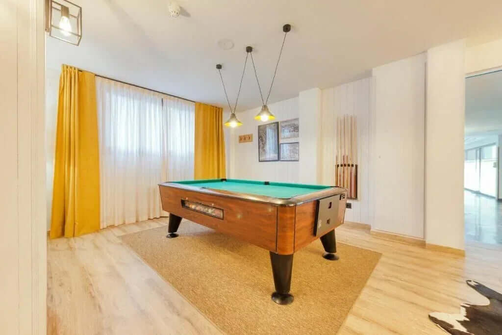 Hotel Viella - -CaranvaSports - temporada 2026