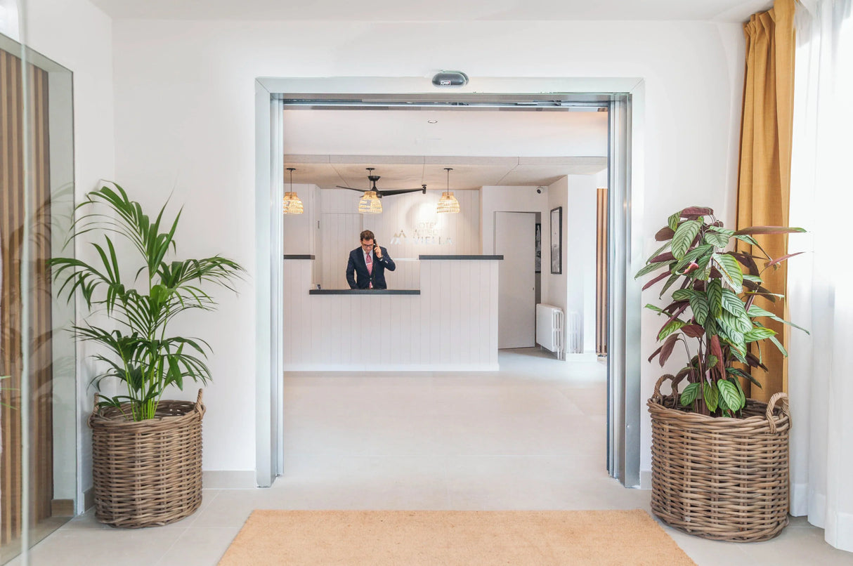 Hotel Viella - - Caranva