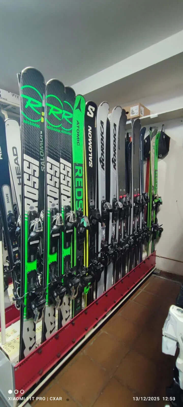 Alquiler Esquís Astún - Pirineo Aragonés - Esquí / Avanzado / Esquís -CaranvaSports - temporada 2026