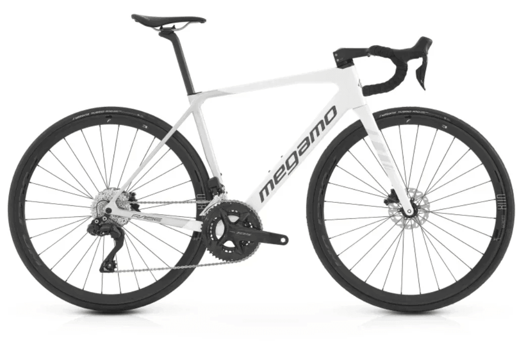 Alquiler Bicis Carretera de Carbono en Barcelona - Carretera / Bianchi Infinito XE -CaranvaSports - temporada 2026