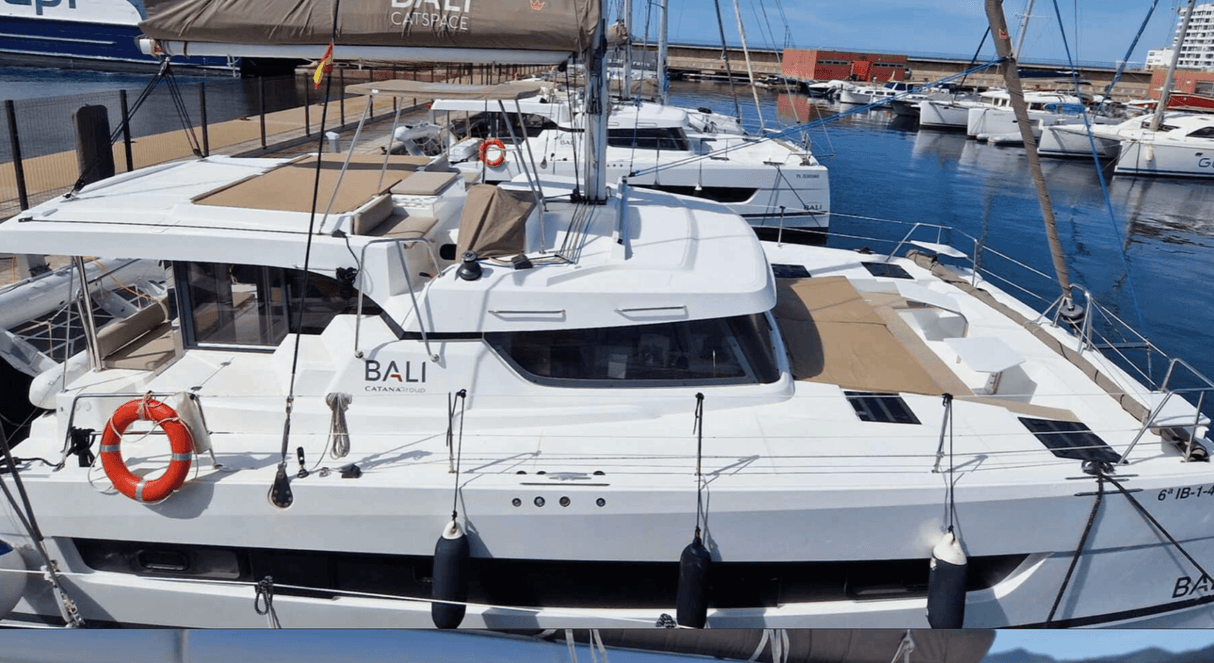 Noleggio Catamarano Bali Catspace — Ibiza